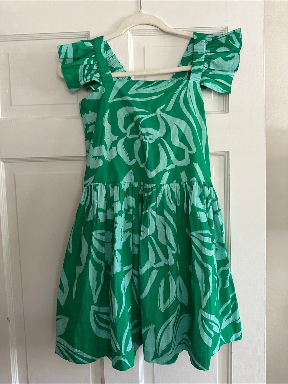 Briton Court - Floral flutter sleeve dress
